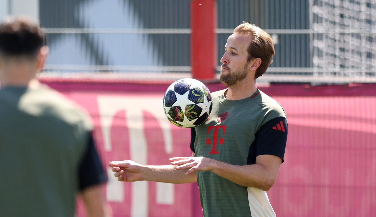 Dua kekuatan elite Eropa akan saling bentrok pada leg pertama semifinal Liga Champions 2025/2026. Paris Saint-Germain (PSG) akan menjamu Bayern Munchen di Parc des Princes, Rabu (29/04/2026) dini hari WIB. (AFP/Alexandra Beier)
