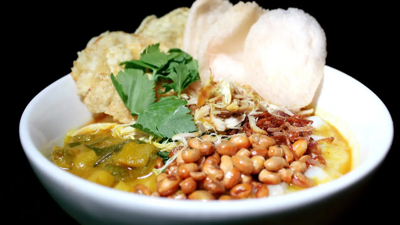 [Bintang] 8 Menu yang Biasa Dimakan Pagi dan Malam oleh Orang Indonesia