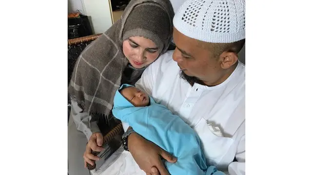 Yuni-Arifin (Sumber: Instagram/yuni_syahla_aceh)