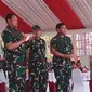 Panglima TNI Laksamana TNI Yudo Margono memantau proses gladi bersih dalam rangka Hut ke-78 di Monas. (Foto: Nur Habibie//Merdeka.com).