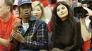 Kylie Jenner dan Travis   Scott kini semakin mesra namun   keduanya malah jarang sekali   terlihat oleh publik. (RONALD MARTINEZ / GETTY IMAGES NORTH AMERICA / AFP)