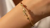 7 Model Gelang Emas 2 Gram Tanpa Kunci Sambungan untuk Tampil Praktis dan Stylish 2025