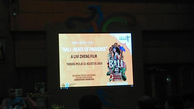 Perjalanan Hidup Sang Profesor Seni dalam Bali: Beats of Paradise