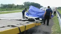 Salah satu mobil yang terlibat kecelakaan di Tol Cipali (foto: istimewa)