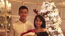 Berbagai kesempatan momen bahagia telah mereka lakukan bersama, tak ketinggalan juga Dion dan Fiona merayakan hari Natal bersama. (viainstagram@fionaanthony/Bintang.com)