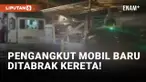 Detik-detik Kereta Tabrak Truk Pengakut Mobil Baru di Mojokerto