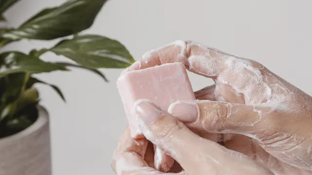 4. Perhatikan pH Sabun [Dok/freepik.com]