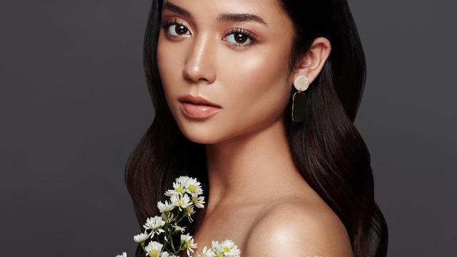 6 Pemotretan Asha Assuncao dalam Berbagai Tema Ini Curi Perhatian