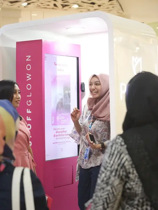 Photobox Booth Pond's di Fimela Fest 2019 (Bambang E Ros/Fimela.com)