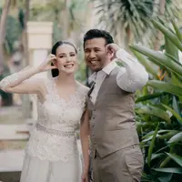 Arumi Bachsin dan Emil Dardak (Sumber: Instagram/arumibachsin_94)