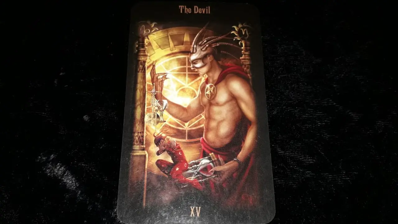 Tarot cinta