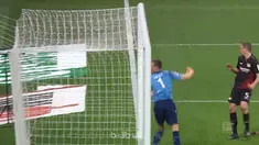 Berita video penyelamatan-penyelamatan terbaik yang dilakukan kiper pada pekan ke-26 Bundesliga 2017-2018. This video presented by BallBall.