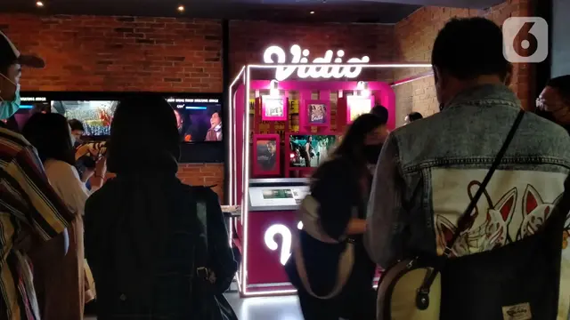 Mengunjungi Pameran di Jakarta Film Week 2022