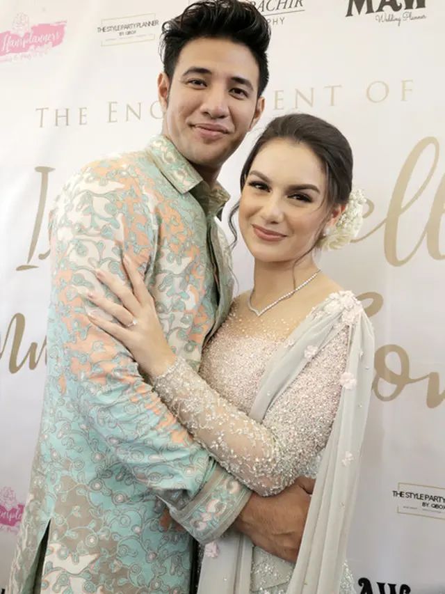 Harga Selangit, Ini Potret 7 Artis yang Pernah Pakai Kalung Viral Nagita Slavina