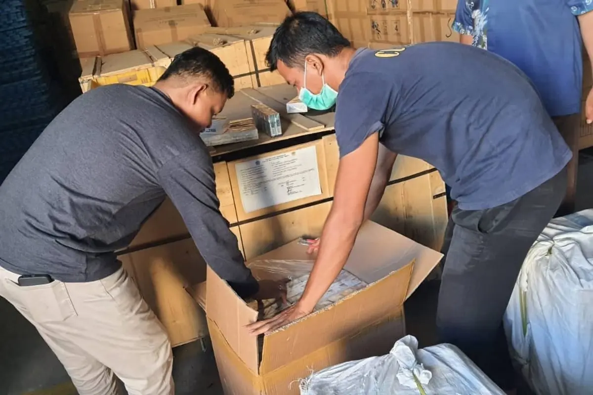 Bea Cukai Jatim I Gagalkan Pengiriman Rokok Ilegal Senilai Rp 450 Juta