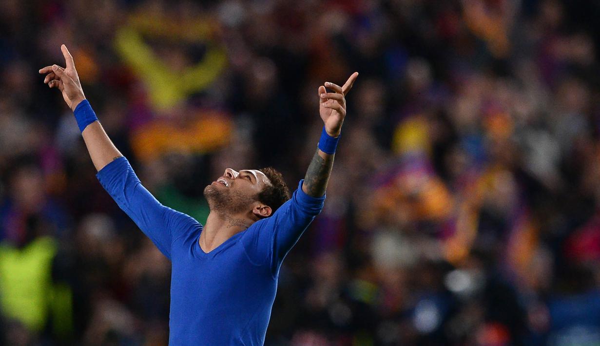 Strker Barcelona, Neymar, merayakan kemenangan atas PSG pada laga Liga Champions di Stadion Camp Nou, Barcelona, Rabu (8/3/2017). (AFP/Josep Lago)