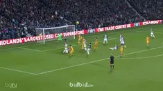 Berita video eks bek Manchester United di West Bromwich Albion, Jonny Evans, terbukti berbahaya. This video presented by BallBall.