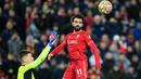 Mo Salah mengincar hat-trick di laga tersebut. Pada menit ke-59, penyerang asal Mesir tersebut melakukan tusukan ke kotak penalti sebelum melepaskan tembakan melengkung. Sayang bola bisa dihentikan oleh Illan Meslier. (AFP/Lindsey Parnaby)