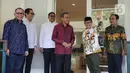 Cak Imin menyambangi sejumlah kediaman wakil presiden di Indonesia. Mulai dari Jusuf Kalla pada pekan lalu, kemudian Hamzah Haz dan Wakil Presiden Ma'ruf Amin. (Liputan6.com/Faizal Fanani)