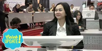 Aura Kasih tidak meninggalkan dunia hiburan demi bisnis. Lalu apakah target Aura di tahun 2016 ini sudah tercapai? Dalam karir atau kehidupan pribadi?