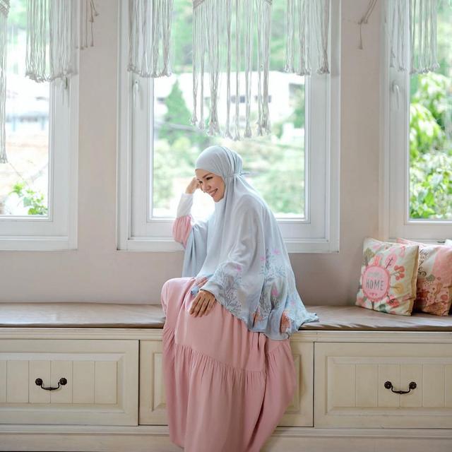 Dewi Sandra Makin Rajin Berdakwah