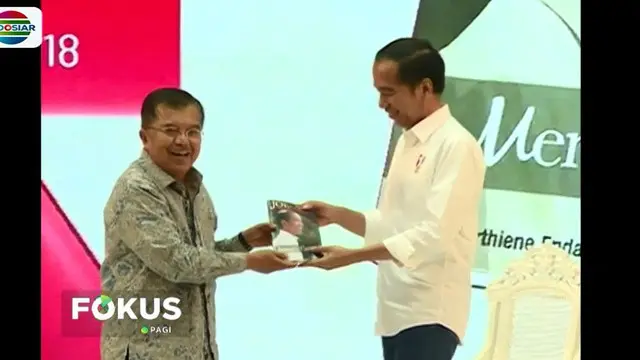 Buku berjudul 'Jokowi Menuju Cahaya' ditulis Alberthine Endah yang kedua kalinya menulis perjalanan seorang Jokowi.