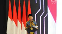 Presiden Joko Widodo memberi sambutan saat peluncuran Masterplan Ekonomi Syariah Indonesia (MEKSI) 2019-2024 di Kantor Bappenas, Jakarta, Selasa (14/5). Peluncuran peta jalan pengembangan ekonomi syariah di Indonesia guna mendorong peningkatan pertumbuhan ekonomi nasional.(Liputan6.com/Angga Yuniar)