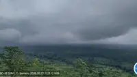 Gunung Semeru Erupsi Disertai Awan Guguran Panas Saat Idul Adha Rabu 27 Mei 2026