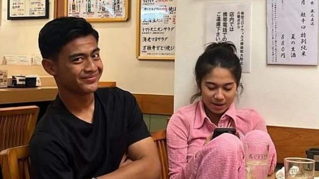 6 Potret Arhan dan Azizah Malu-Malu Umbar Kemesraan, Belum Genap Seminggu Nikah