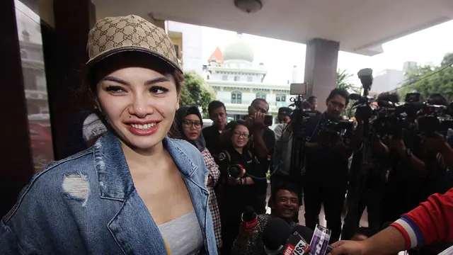 [Bintang] Nikita Mirzani