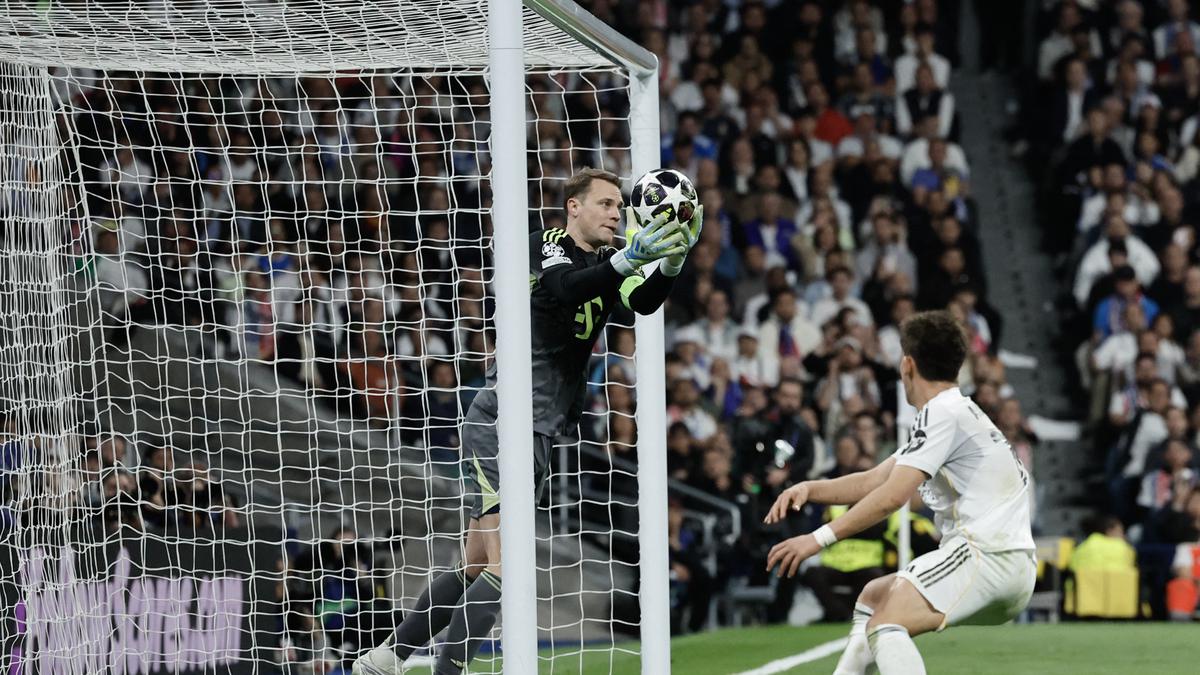 Top 3 Berita Bola: Real Madrid Dipermalukan Bayern, Catatan Buruk Arbeloa Bertambah