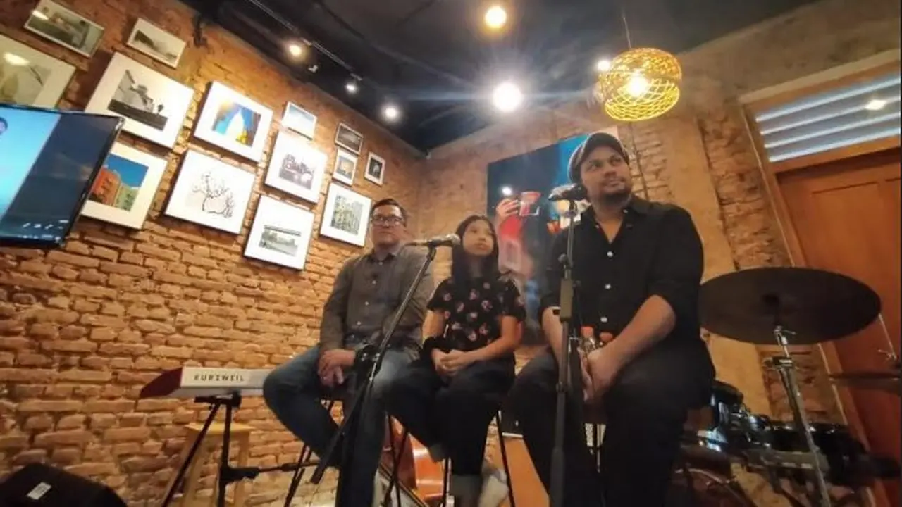 Tompi bersama putrinya, Ayesha (Foto: Surya Hadiansyah)