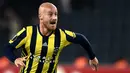 Gelandang Fenerbahce asal Slovakia, Miroslav Stoch berhasil meraih FIFA Puska Award pada tahun 2012, Miroslav meraih 78% suara mengalahkan Radamel Falcao dan Neymar. (AFP/Ozan Kose)