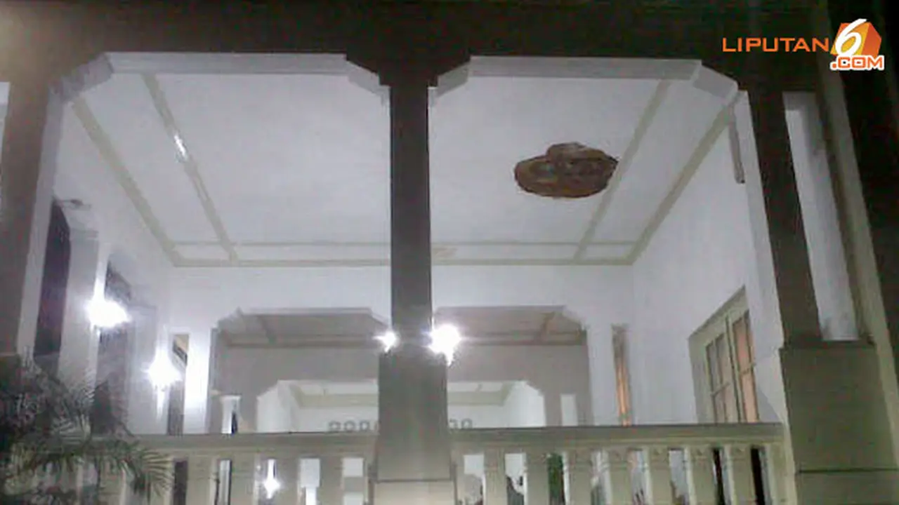 atap-istana130711c.jpg