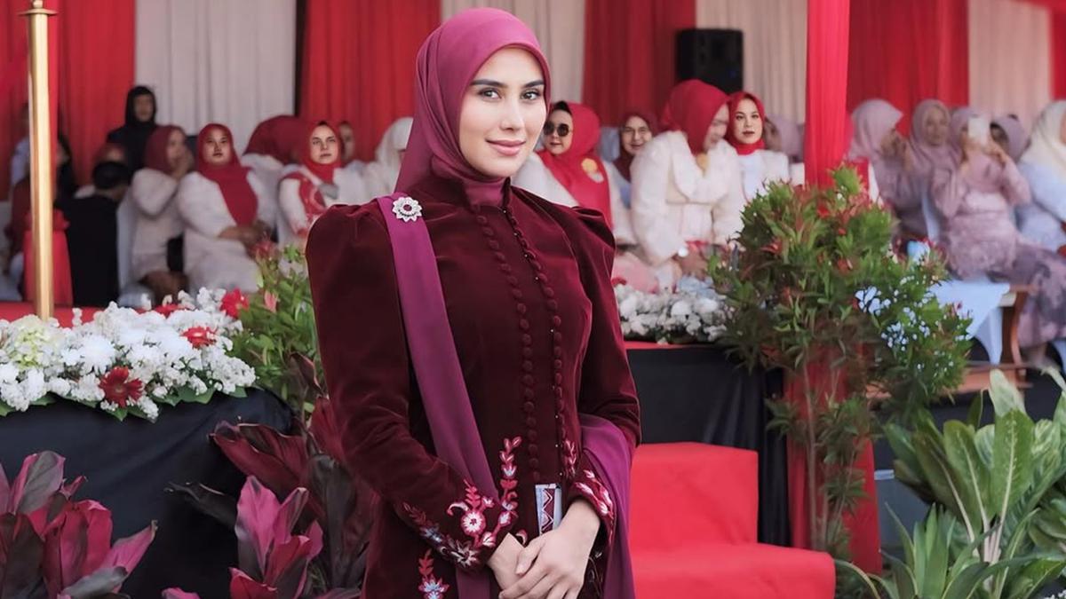 7 Potret Syahnaz Sadiqah di Upacara HUT ke-80 RI, Perdana sebagai Istri Bupati