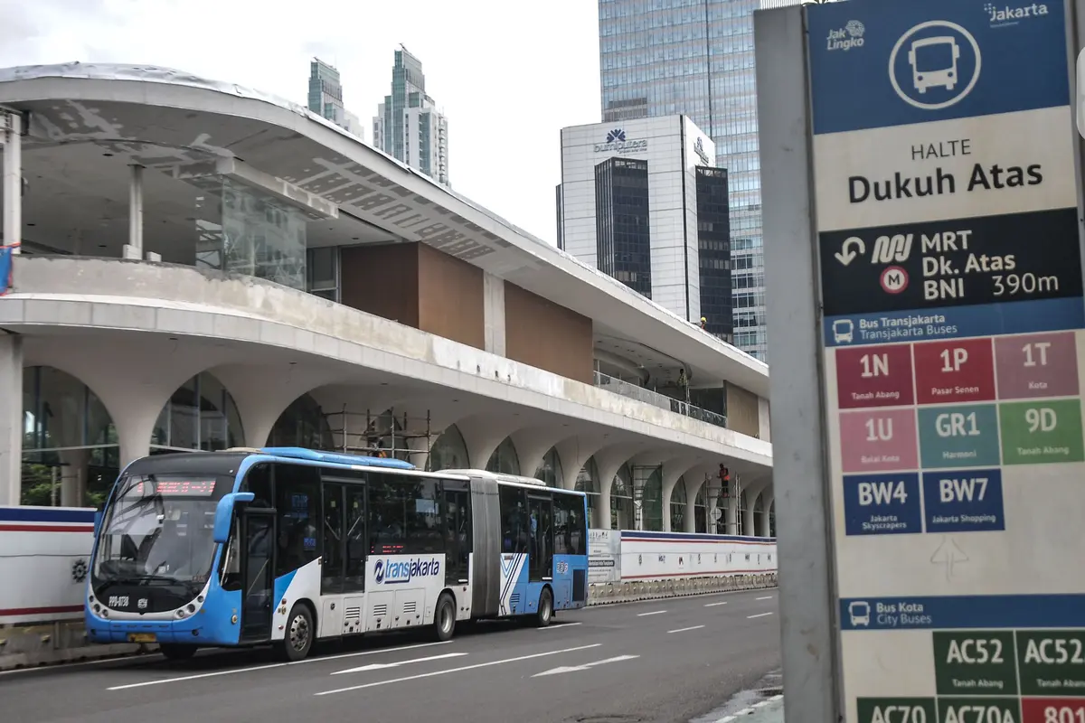 2023, PT Transjakarta Targetkan 54 Halte Baru Siap Beroperasi