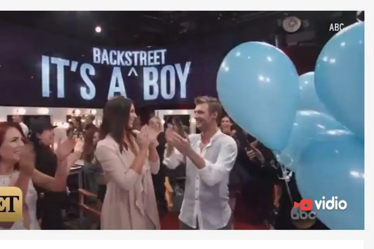[Bintang] Nick Carter dan Lauren Kitt