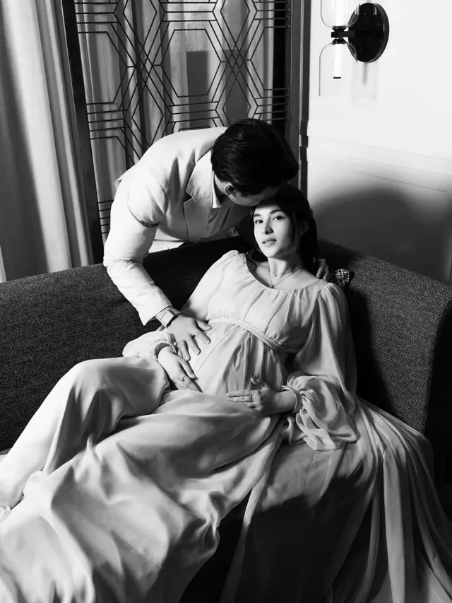 Potret Bahagia Chelsea Islan Umumkan Kehamilan Pertama