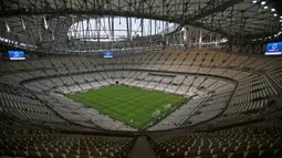 Iconic Lusail Stadium terletak sekitar 20 kilometer dari Doha sebagai ibu kota negara Qatar. (AFP/Mustafa Abumunes)