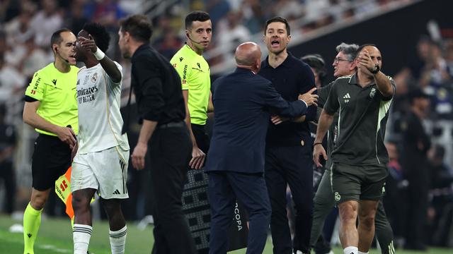 Semifinal Piala Super Spanyol - Atletico Madrid Vs Real Madrid