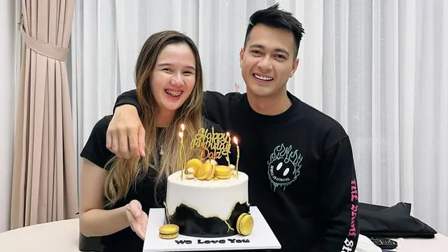 6 Potret Kebersamaan Eza Gionino dan Meiza Aulia Coritha Sebelum Digugat Cerai