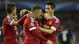 Wayne Rooney merayakan gol yang dicetaknya ke gawang Club Brugge di Stadion Jan Breydel, Belgia. Kamis (27/8/2015) dini hari WIB. (AFP Photo/John Thys)