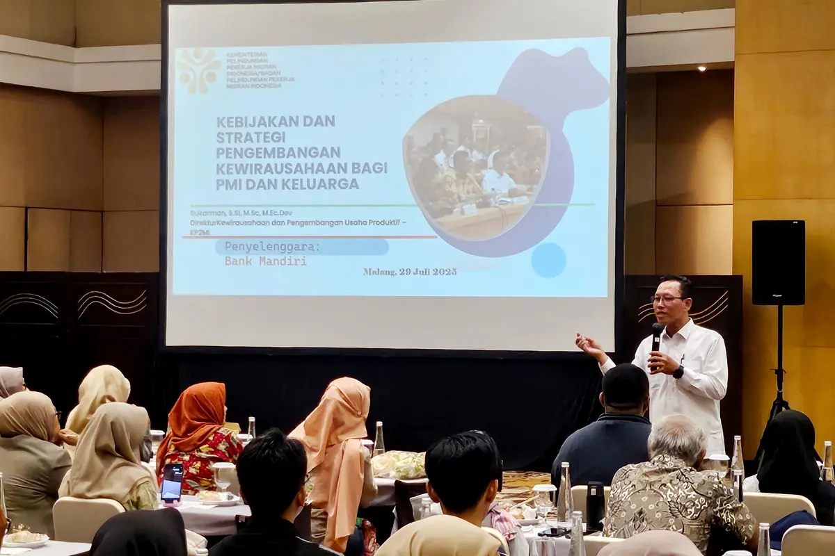 Bank Mandiri Dorong Purna PMI Malang Jadi Wirausahawan Lewat Program Bapak Asuh