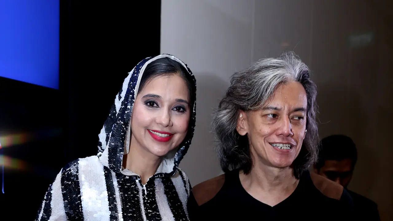 [Bintang] Ayu Azhari dan Fariz RM