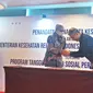 Berlangsungnya penandatanganan nota kesepahaman (MoU) antara Kemenkes RI dan PT AstraZeneca Indonesia di Jakarta Selatan, Senin (20/2).
