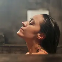 Ilustrasi mandi. Sumber foto: pexels.com/Bruce Mars.