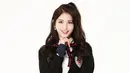 Siapa yang menyangka jika Jeon Somi jago Taekwondo. Bahkan cewek cantik ini memegang sabuk hitam di Taekwondo. (Foto: Soompi.com)
