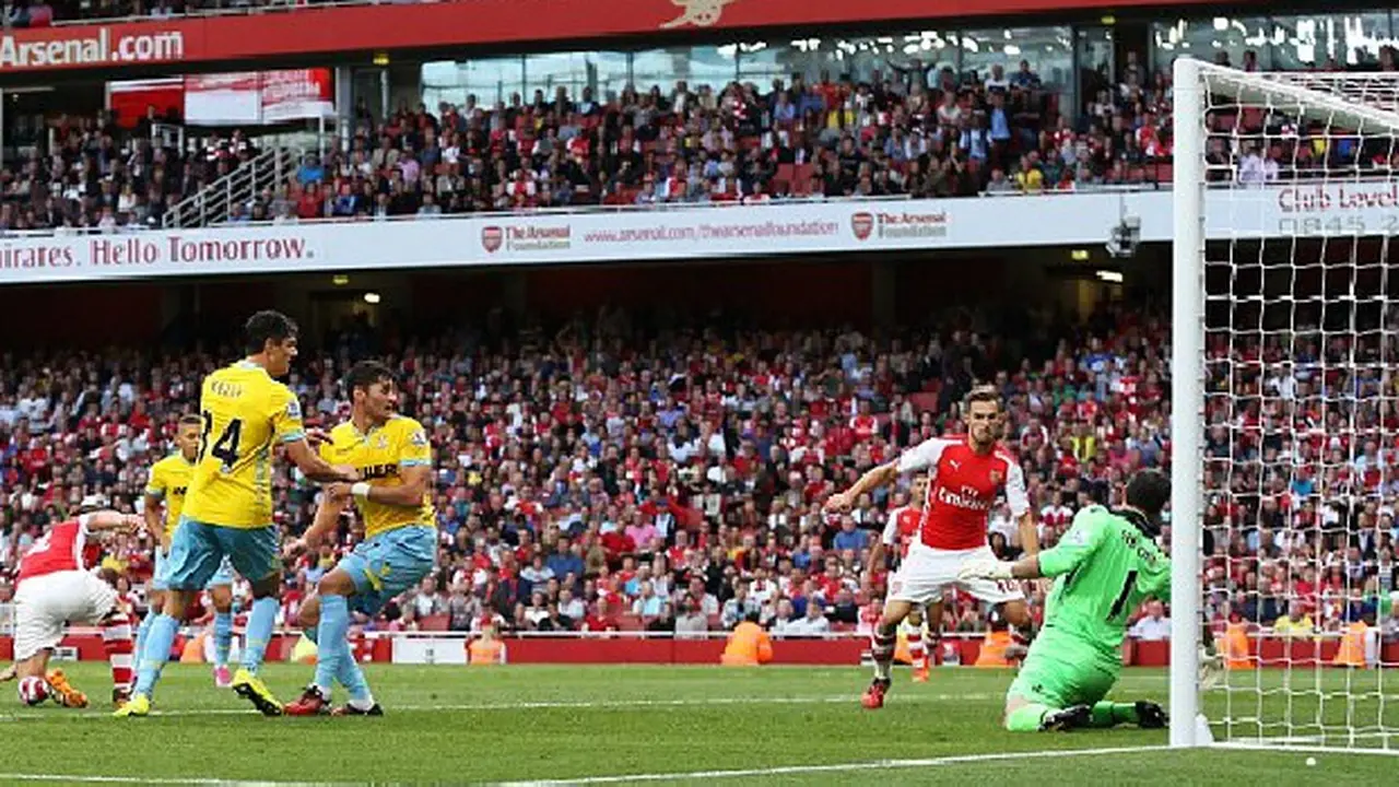 Gol Telat Ramsey Menangkan Arsenal