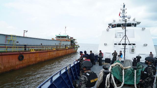 Kementerian Kelautan dan Perikanan (KKP) menghentikan secara permanen kegiatan penambangan pasir laut di Pulau Rupat. Foto: KKP