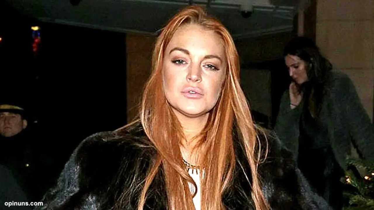 lidsay-lohan-130801c.jpg